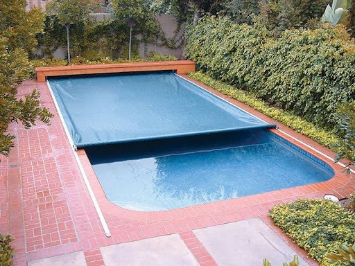Sont la pompe à chaleur de piscine ondulée digne
